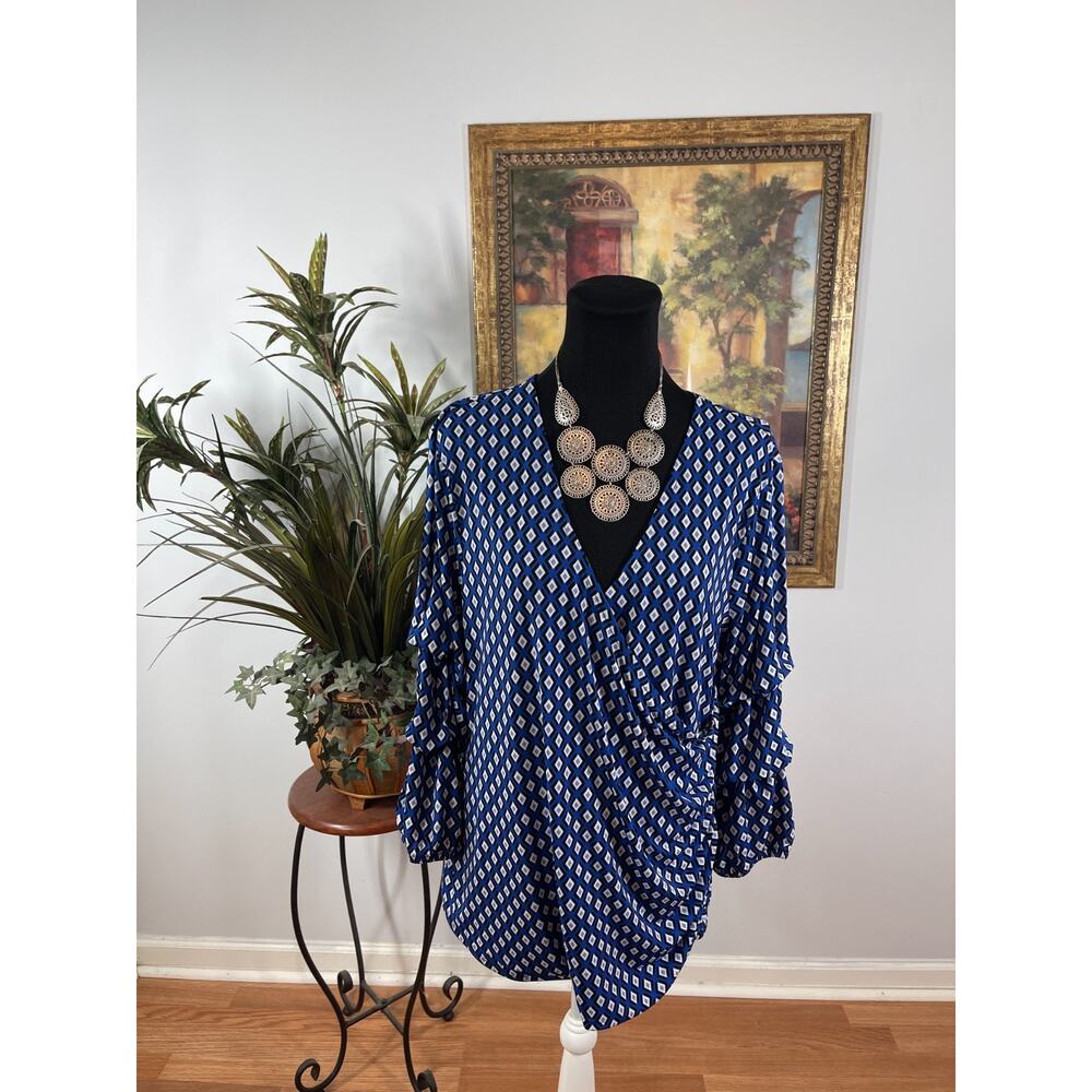 Cato Wrapped Top Womens XL Blue Geometric Ruched V‎ Neck Contemporary Preppy